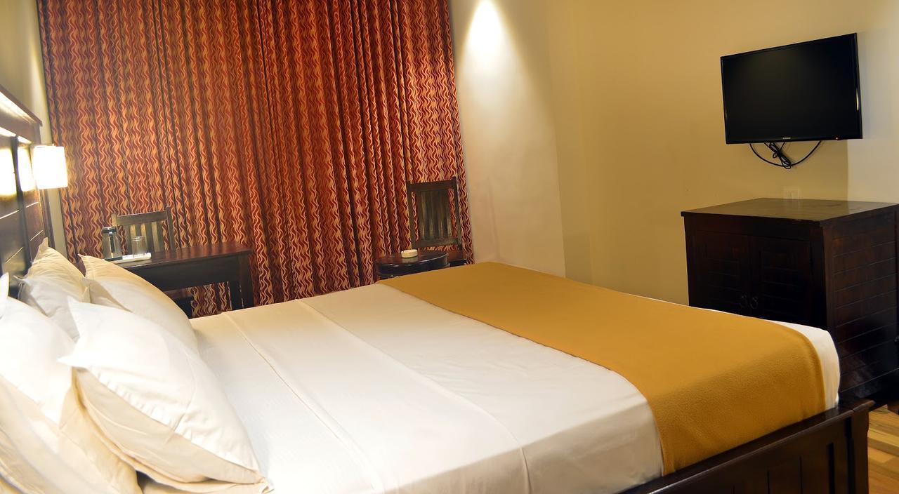 Hotel Ranis Grand à Coimbatore Extérieur photo